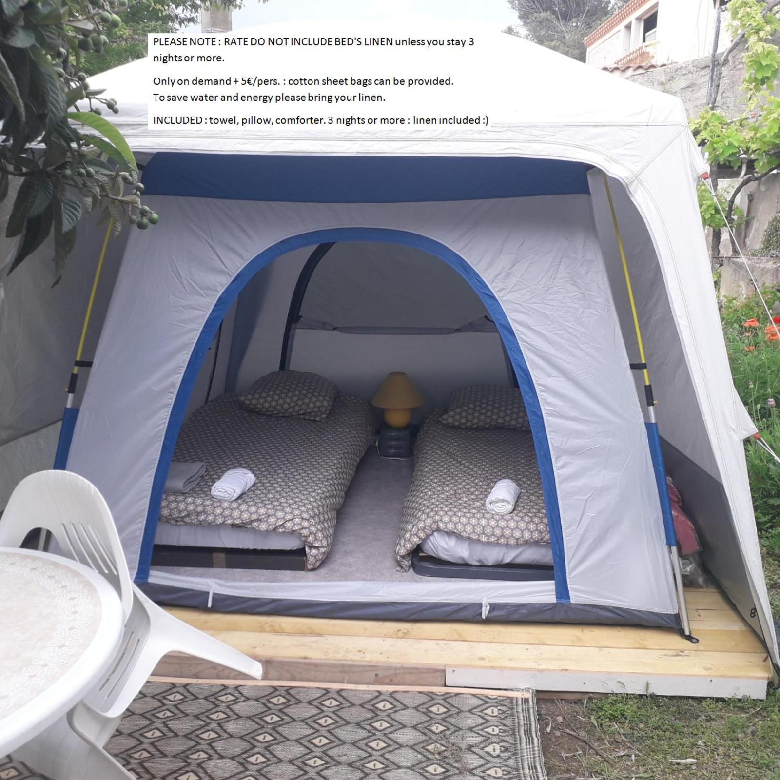Tente de luxe Deux Tentes Confortables Dans Un Joli Jardin Idealement Situe *